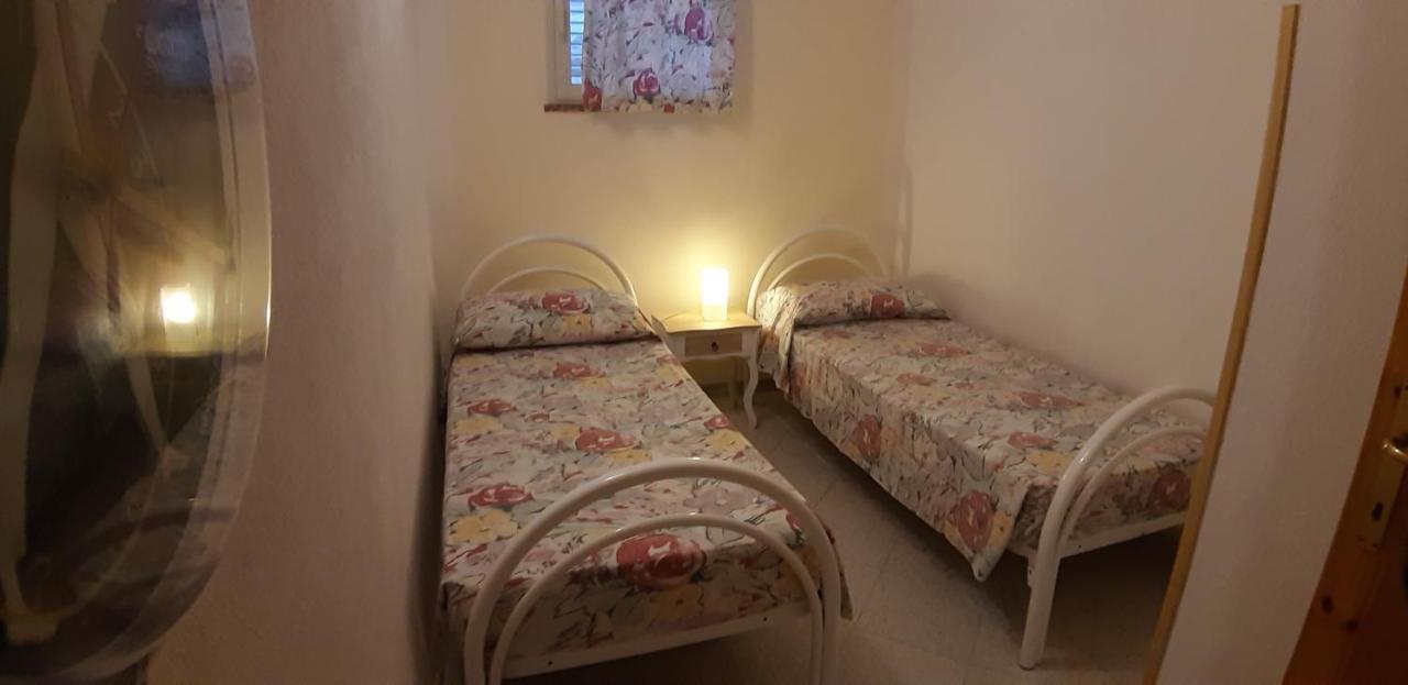Phiniscollis B&B La Caletta Eksteriør billede